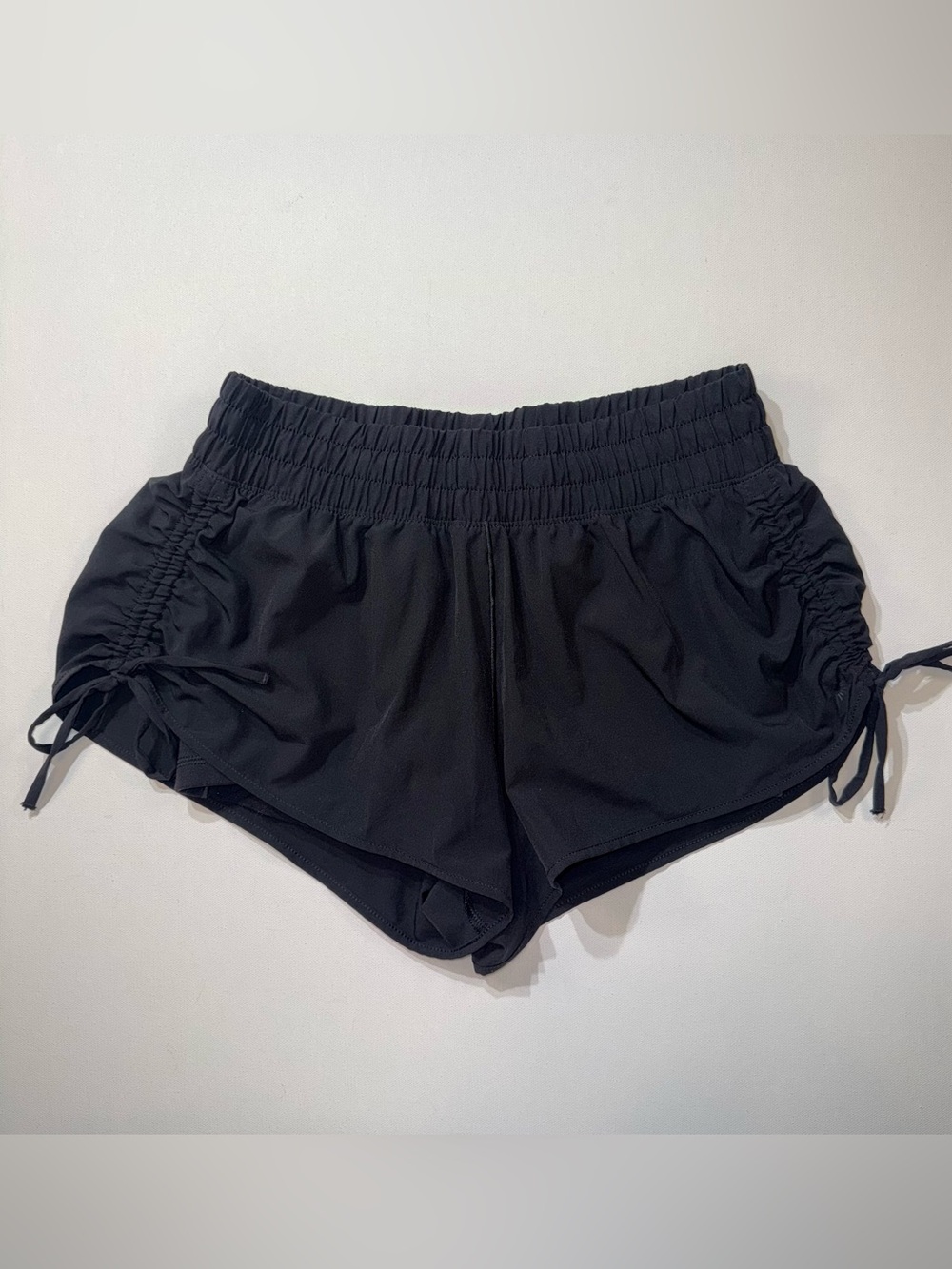 Offline by Aerie Real Good Black Low Rise Ruched Running Shorts Size Small